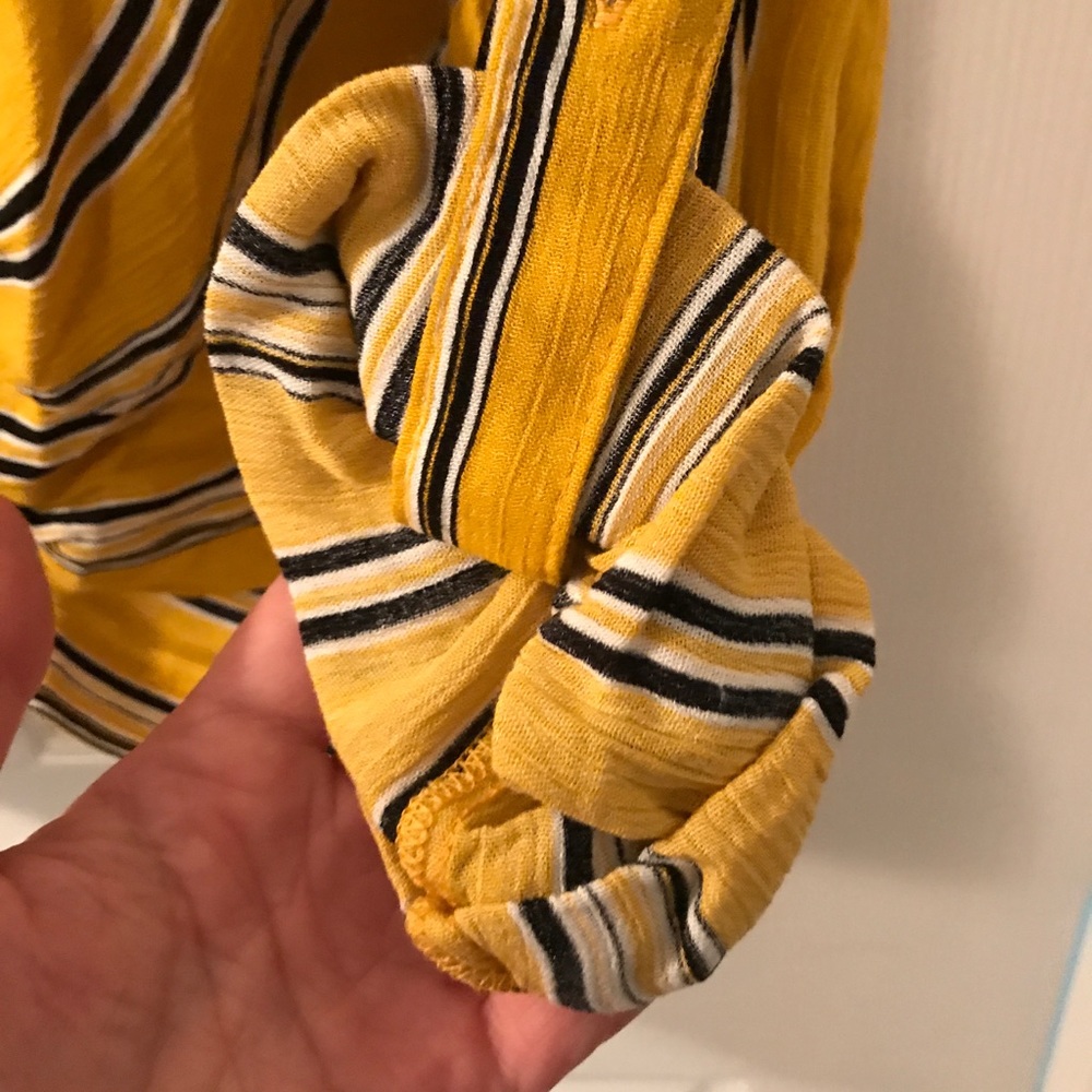 New Self e blouse - Picture 2 of 5